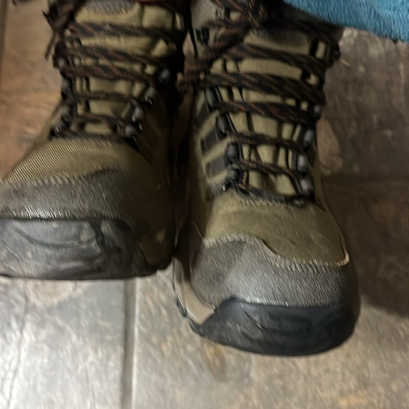 Danner Men’s vital trail Olive and Black Boots main image 6